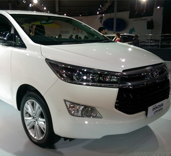 Toyota Innova Crysta